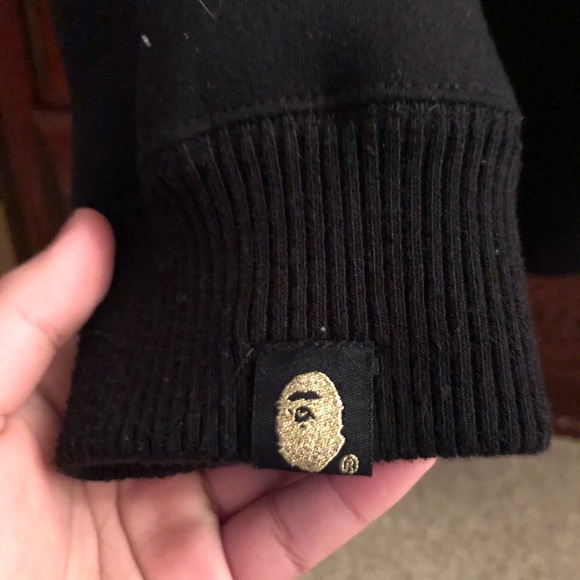 SOLD Bape x Travis Scott Black & Gold Shark Hoodie - Picture 9 of 15